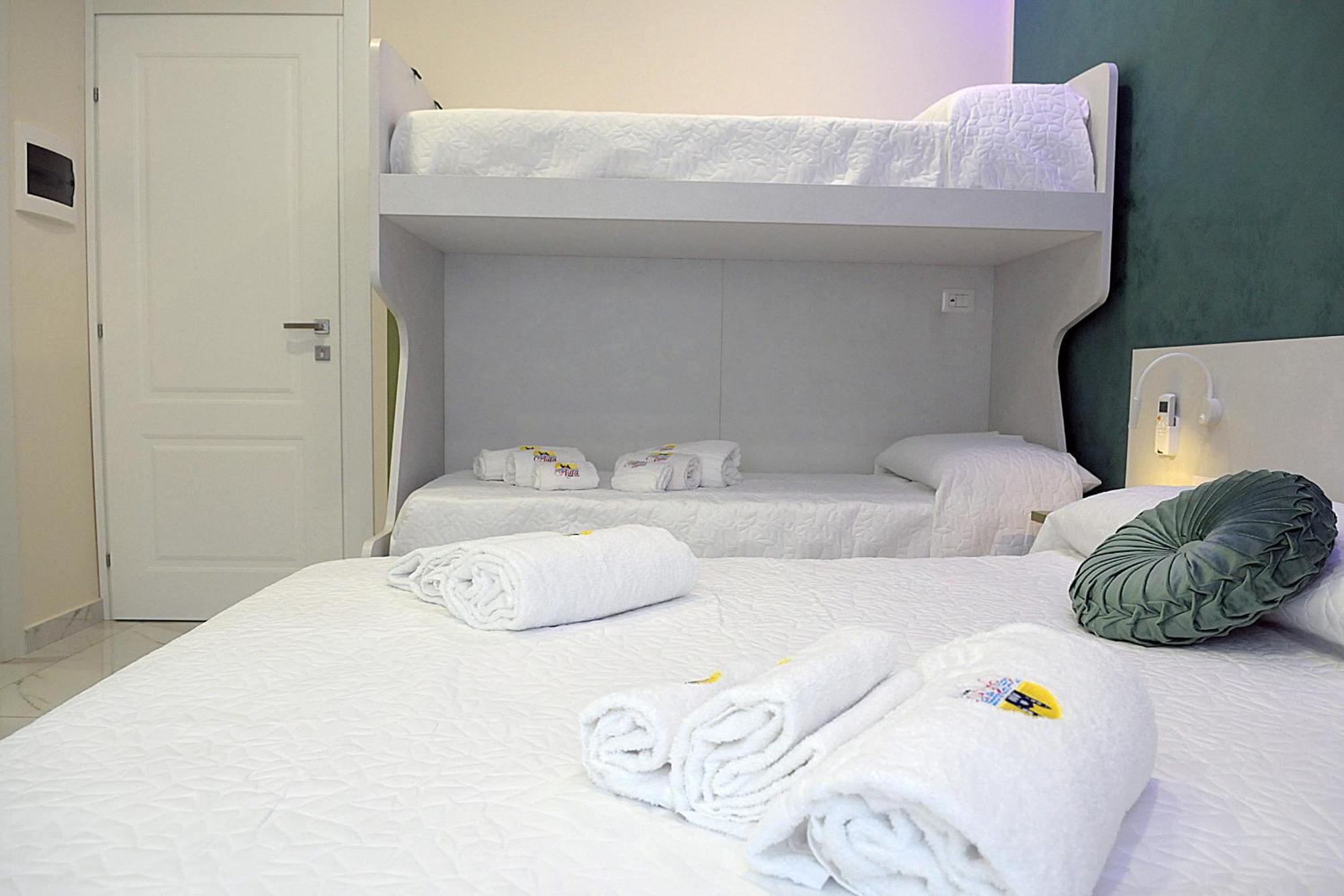 B&B Aida Rooms Cefalu Luaran gambar